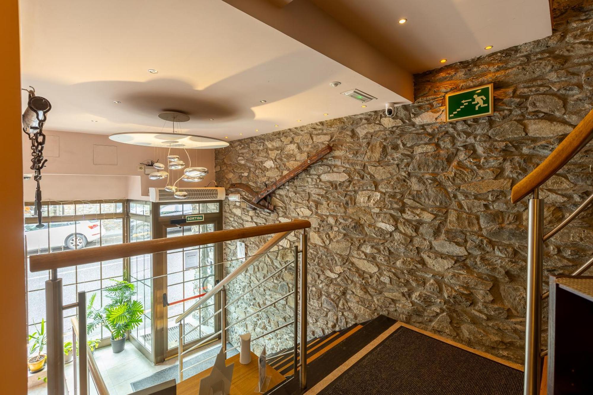 Hotel Micolau Arinsal Bagian luar foto