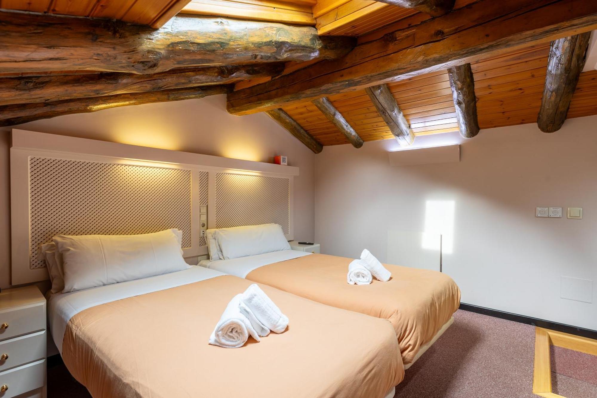 Hotel Micolau Arinsal Bagian luar foto